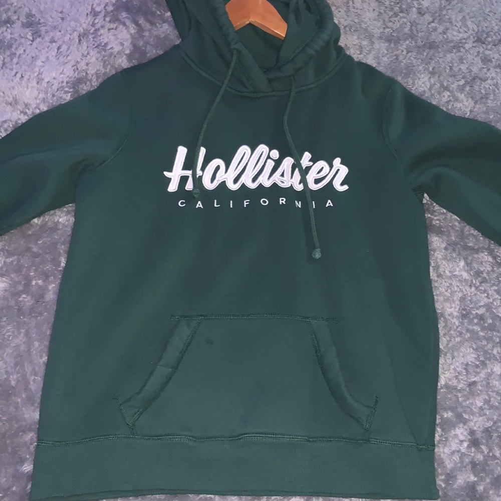 green hollister hoodie